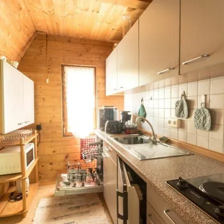 Ferienhaus In Haschaberg Mit Sonniger Terrasse